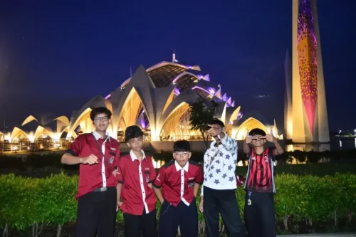 e416d3d7215e3c4167af50d119a69dbd6aed74e7